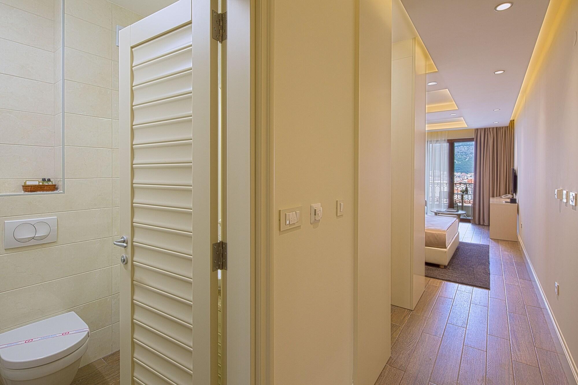 Aparthotel Villa Aria Budva Exterior foto